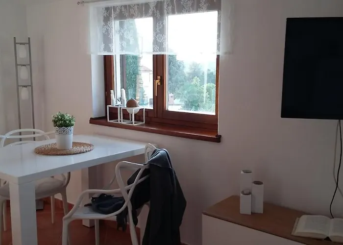 Zara Lejlighed Banjole