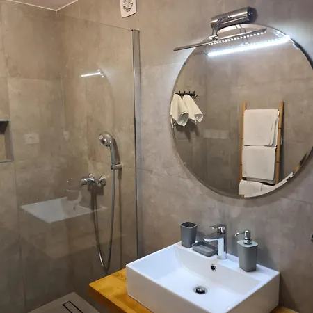 Zara Apartment *